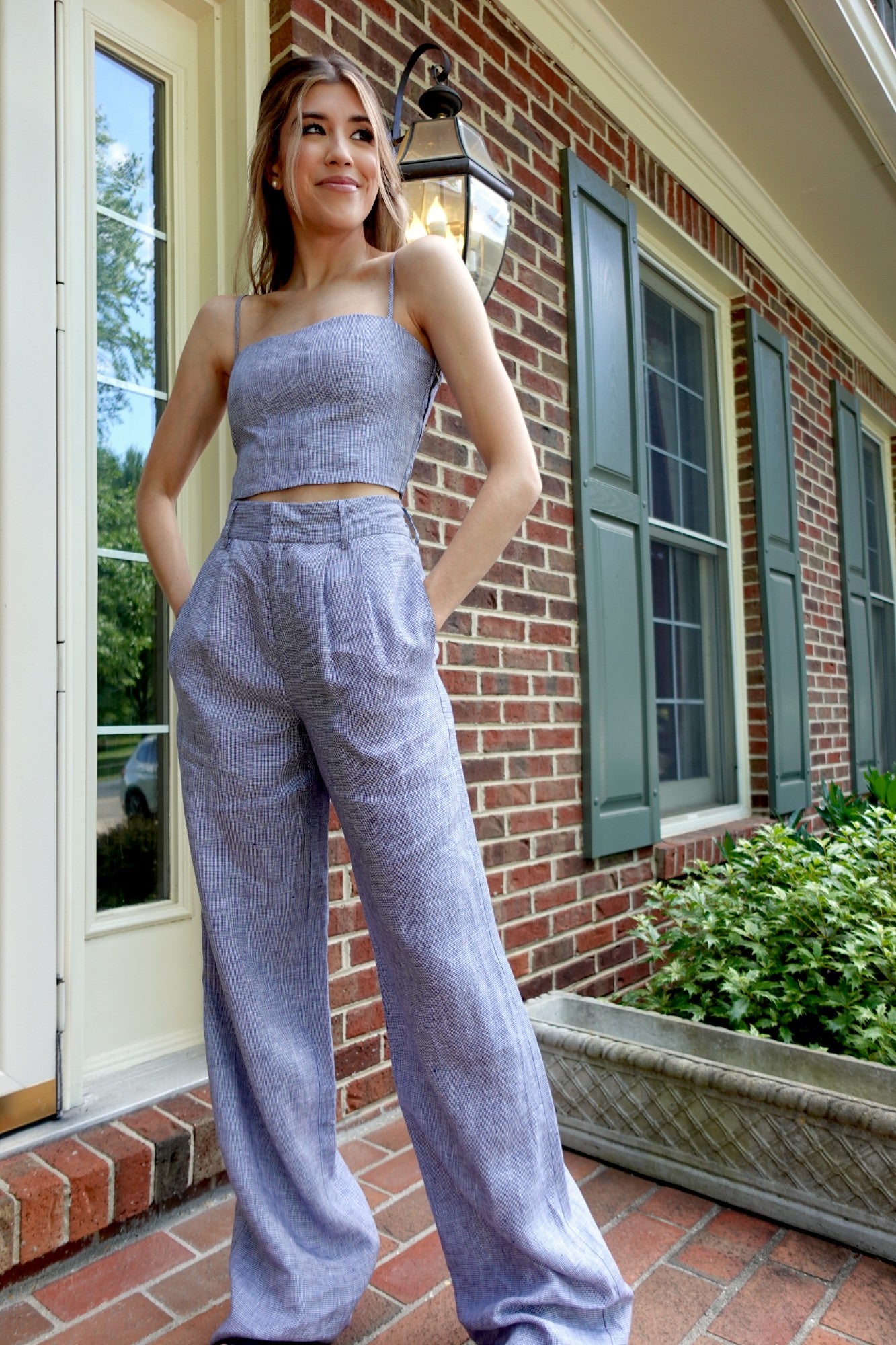 Linen Pleated Trouser in Navy